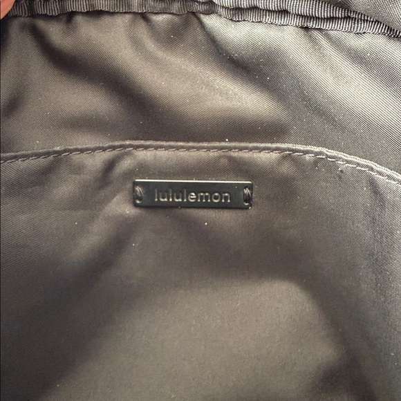Lululemon Bag - Embrace Quilted Crossbody Bag black - Picture 5 of 6